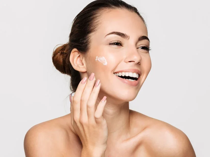 Close up beauty portrait of a laughing beautiful woman